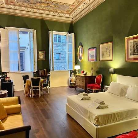Edward Suite Florence Luaran gambar