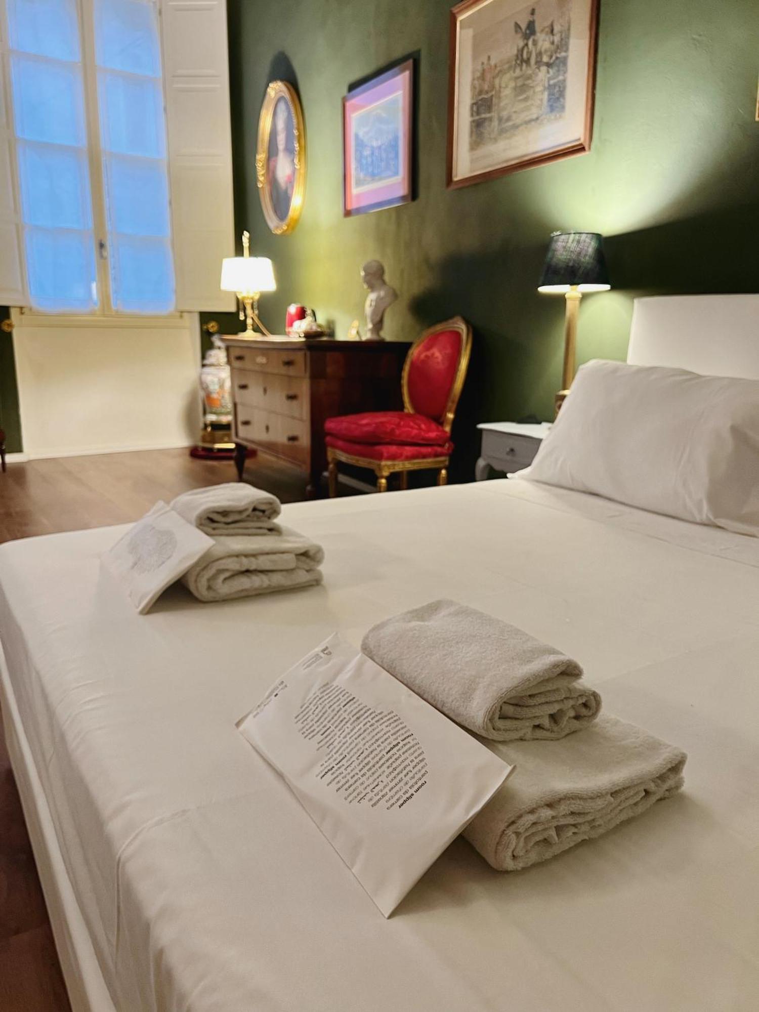 Edward Suite Florence Luaran gambar