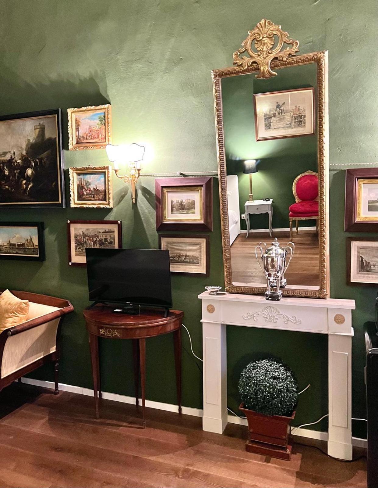 Edward Suite Florence Luaran gambar